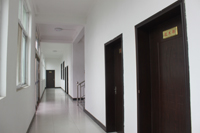 �k������